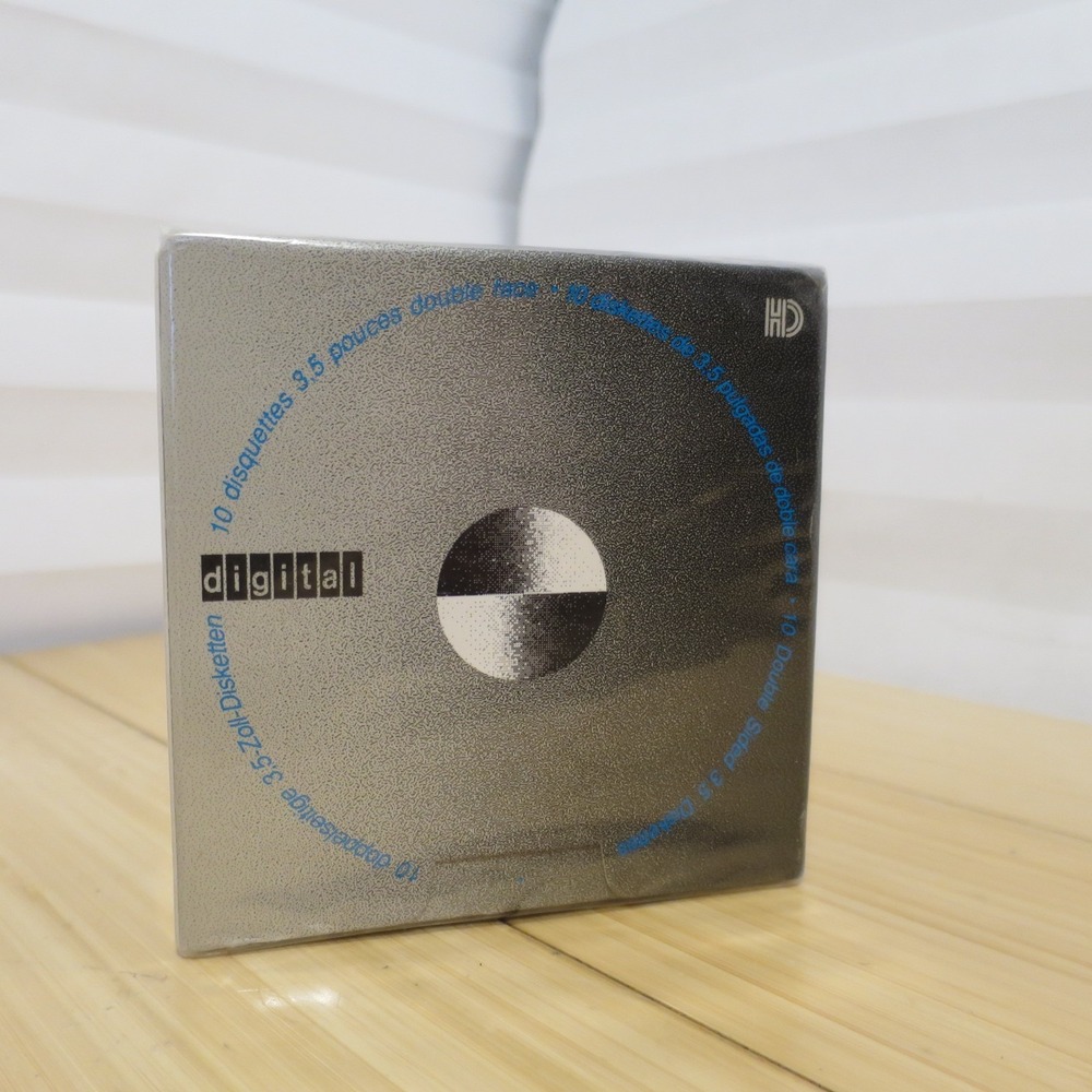 NOS sealed Digital DEC 3.5 in. Floppy Disks HD Double-Sided 2.0MB (box of 10)